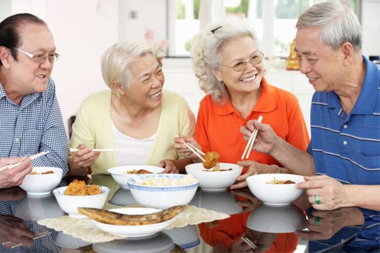Caregiver in Elizabeth PA: Senior’s Social Life