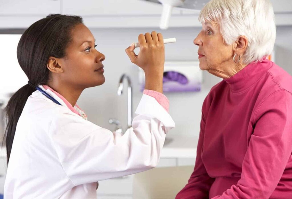 Homecare in East Pittsburgh PA: Senior Dry Eyes